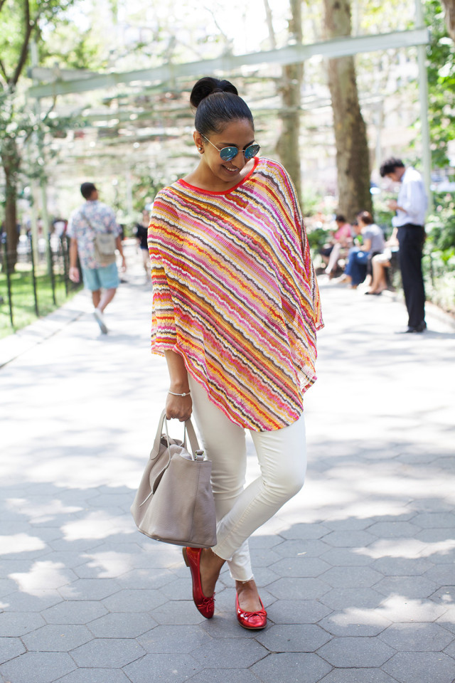 Missoni poncho white jeans gray bag