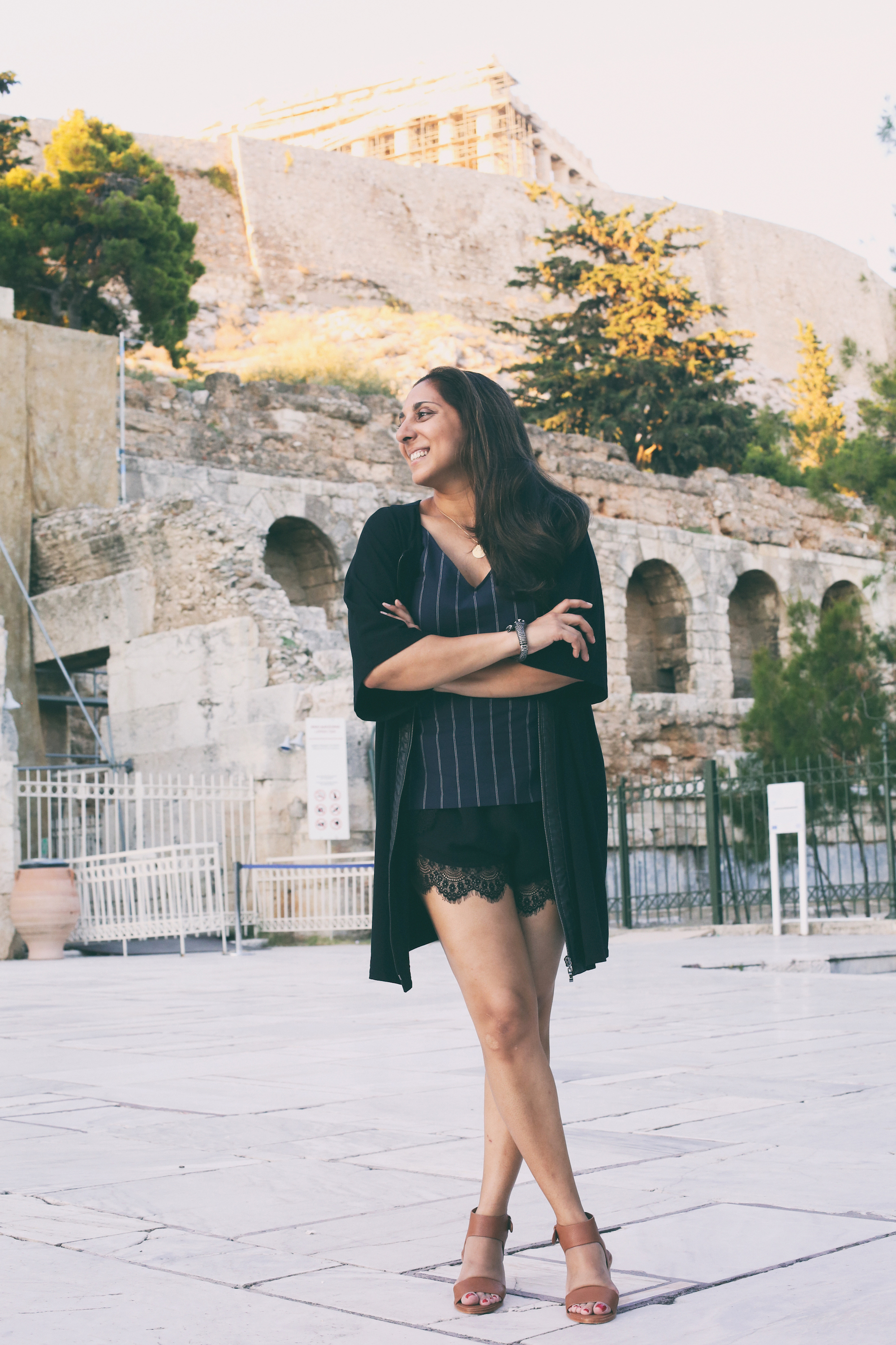 A Navy and Black Outfit, Perfect For A Summer Dinner Date Night